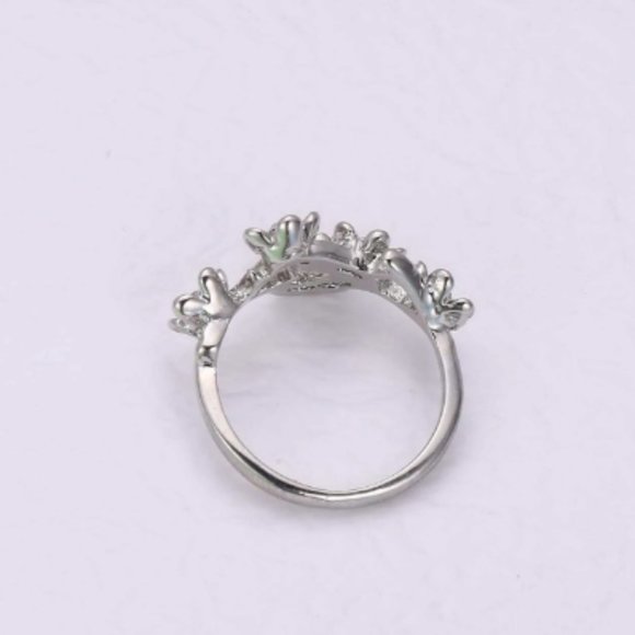 4/$12 Women’s Rhinestone & Flower Decor Size 8 Ring - Picture 4 of 7